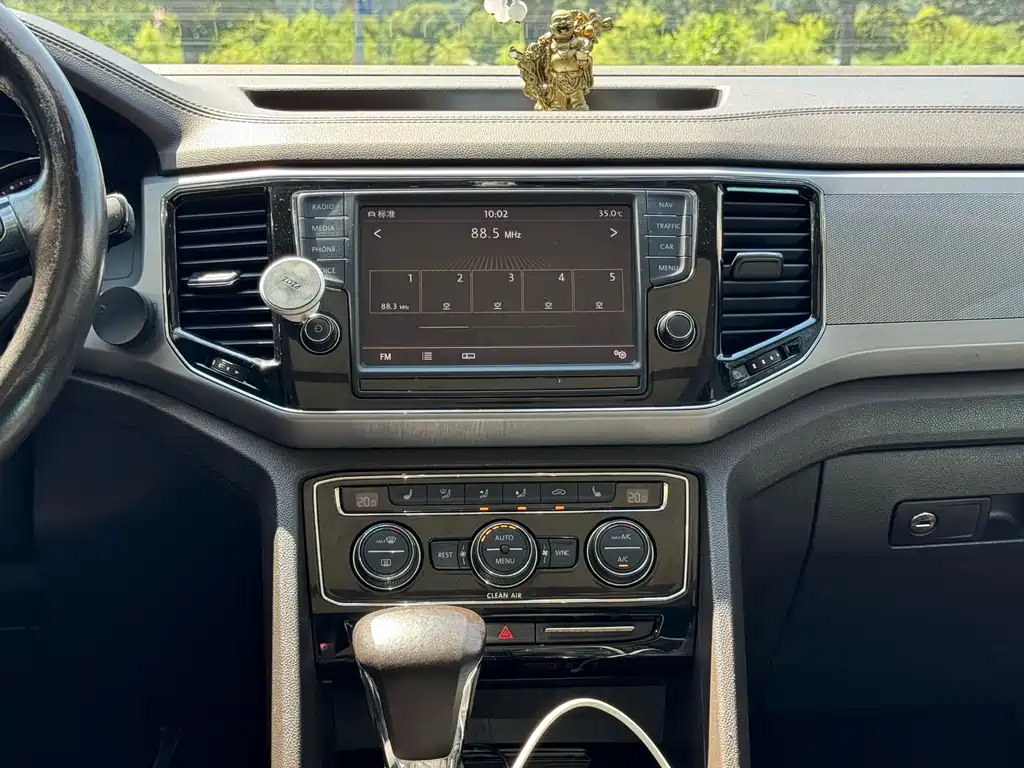 Volkswagen Teramont — миниатюра 10