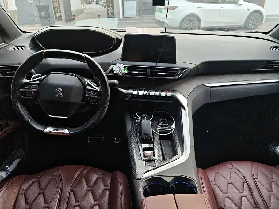 Peugeot 4008 — миниатюра 12