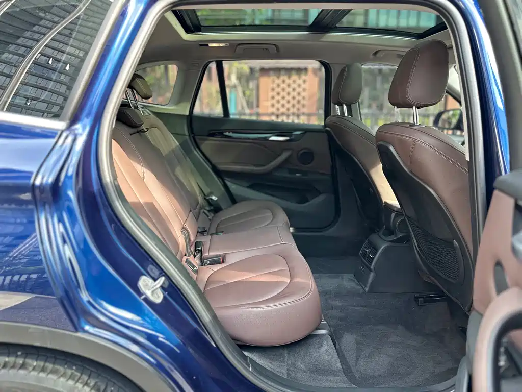 BMW X1 — миниатюра 14