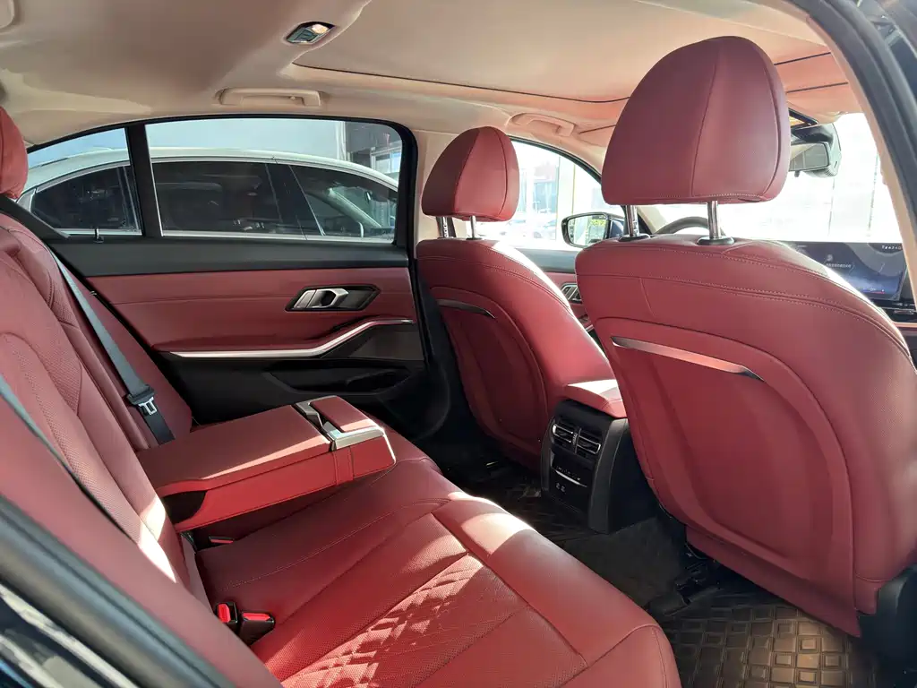 BMW i3 — миниатюра 10