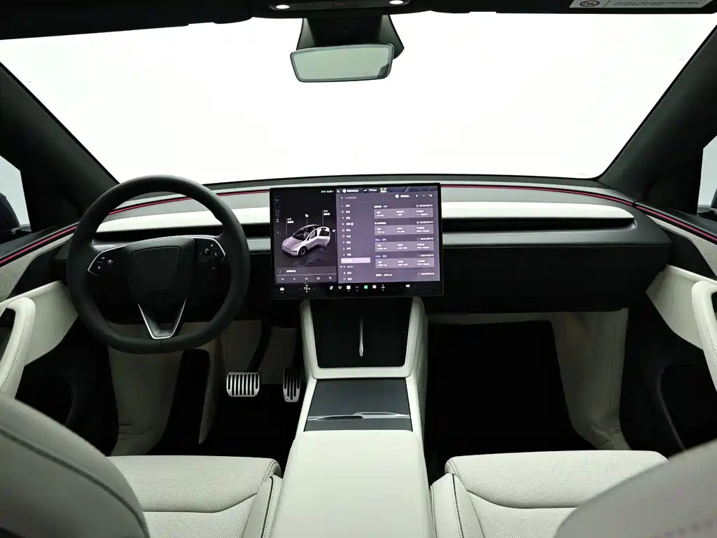 Tesla Model Y L — миниатюра 13