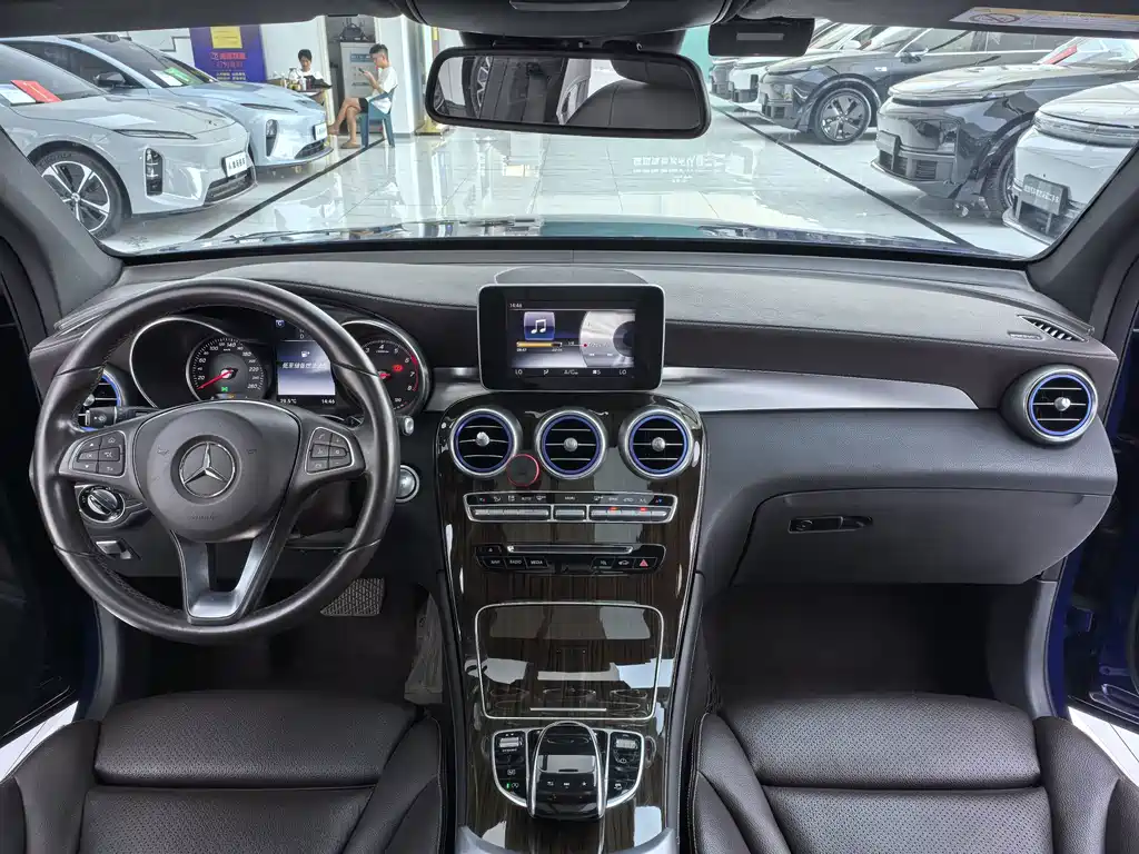 Mercedes-Benz GLC — миниатюра 7