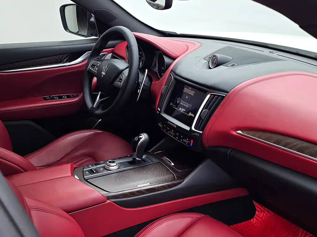 Maserati Levante — миниатюра 9