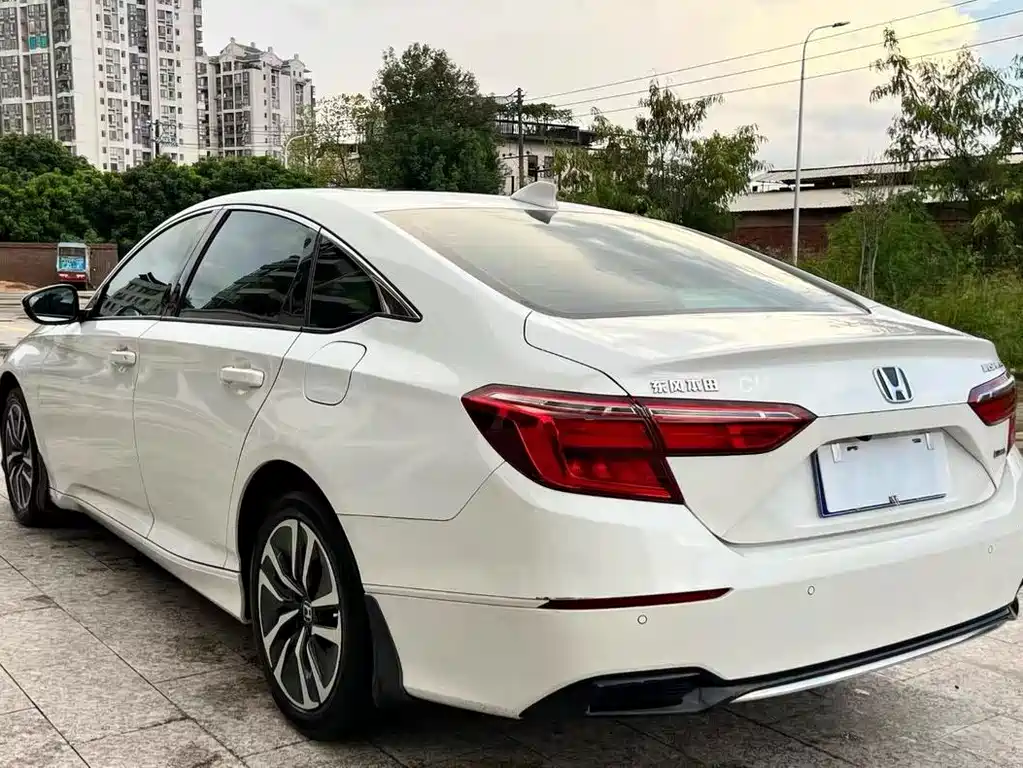 Honda Inspire — миниатюра 6