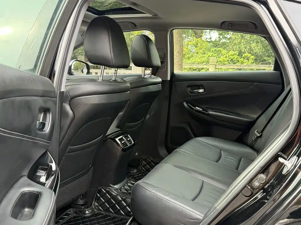 Honda Spirior — миниатюра 6