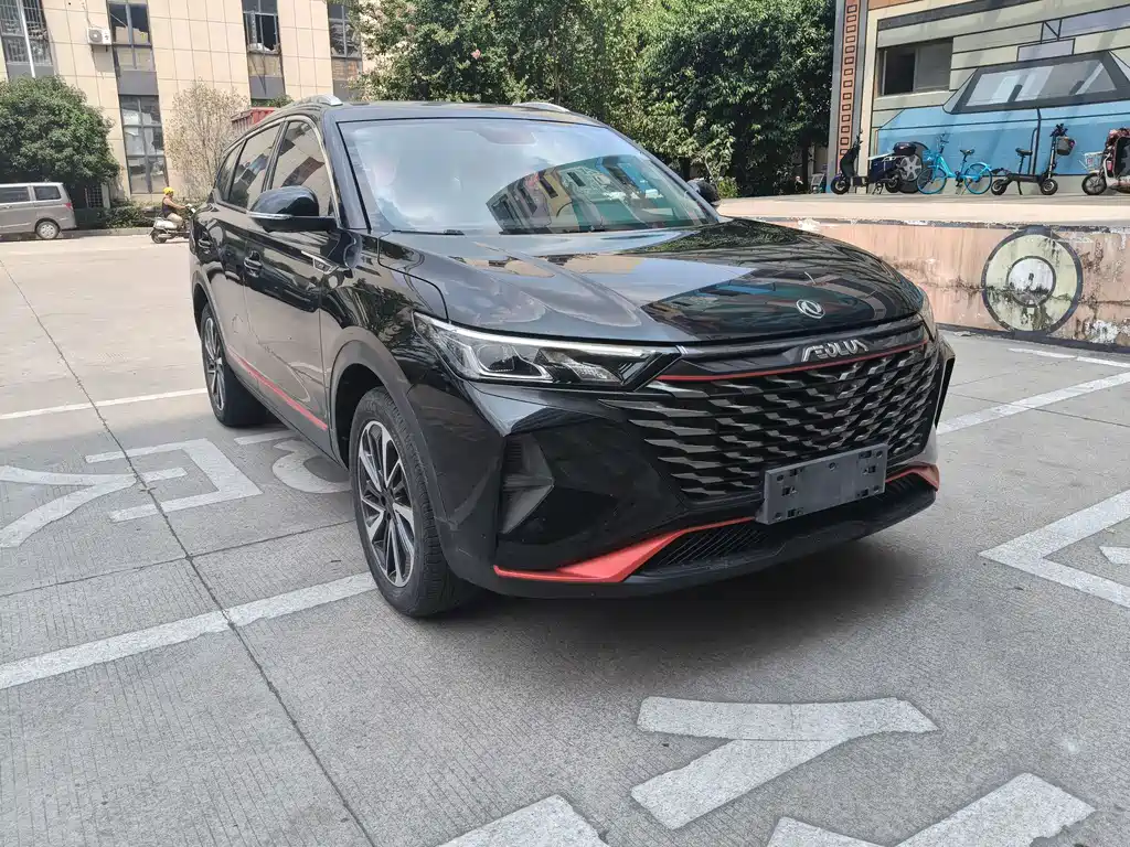 DONGFENG  AX7