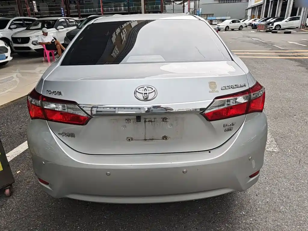 Toyota Corolla — миниатюра 6
