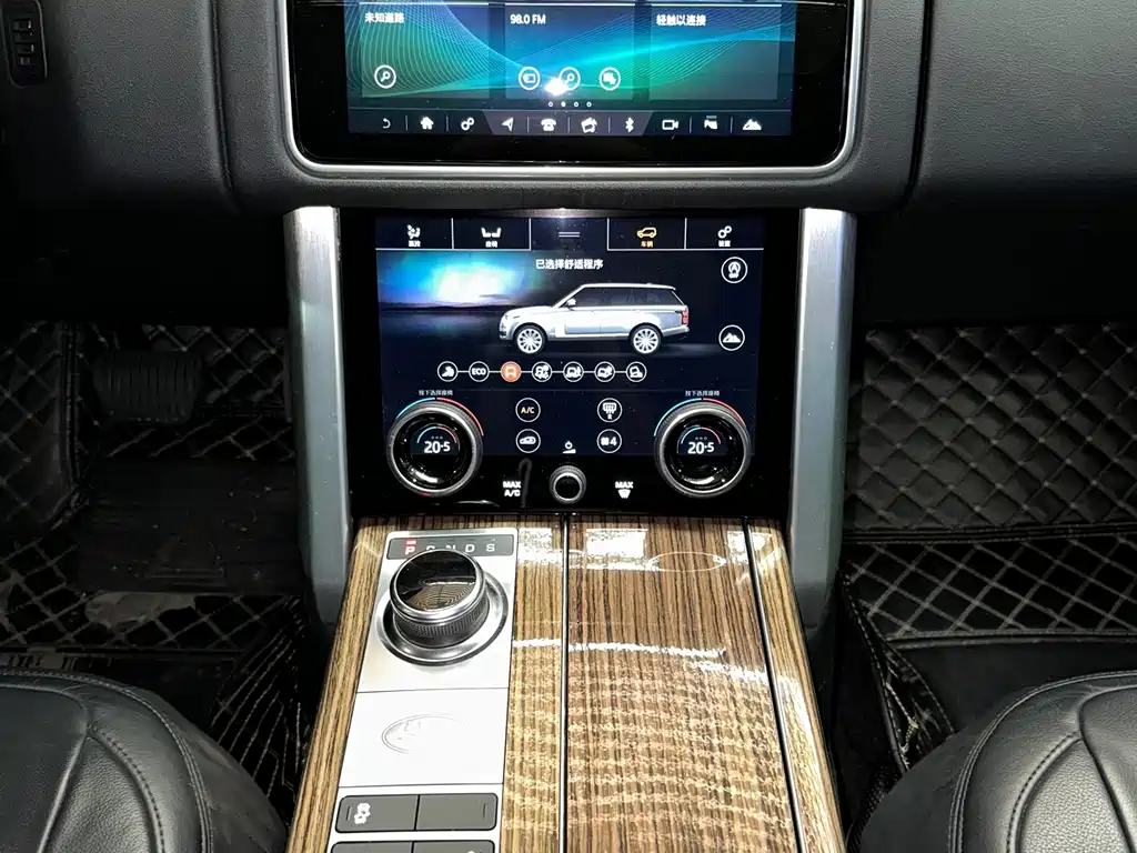Land Rover Range Rover — миниатюра 13