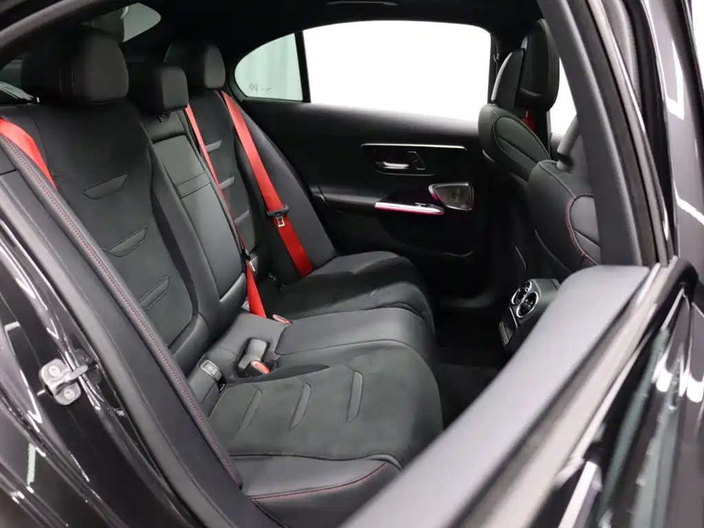 Mercedes-Benz C-Class AMG — миниатюра 22