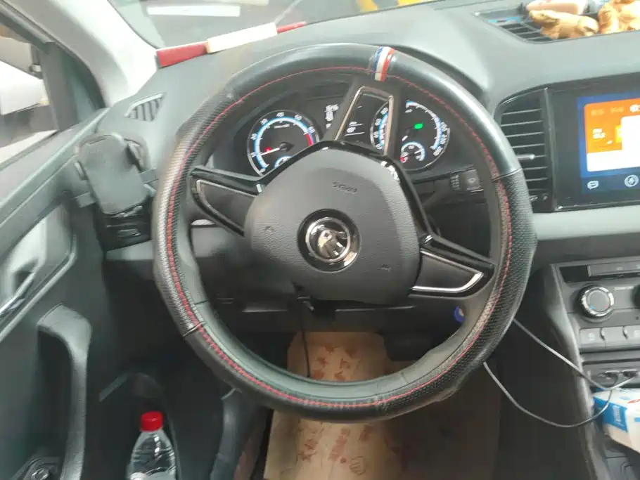 Skoda Karoq — миниатюра 15