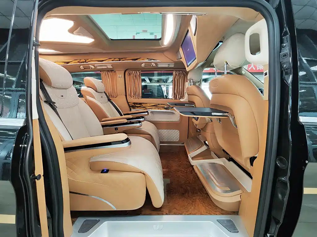 MERCEDES-BENZ V CLASS