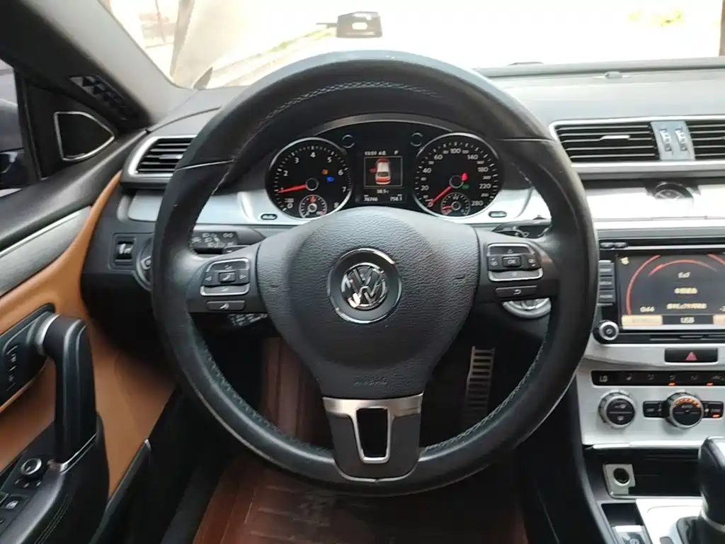Volkswagen CC — миниатюра 11