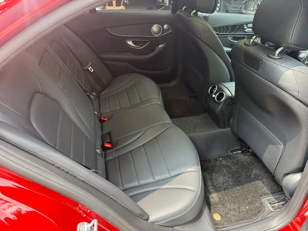 Mercedes-Benz C-Class — миниатюра 17