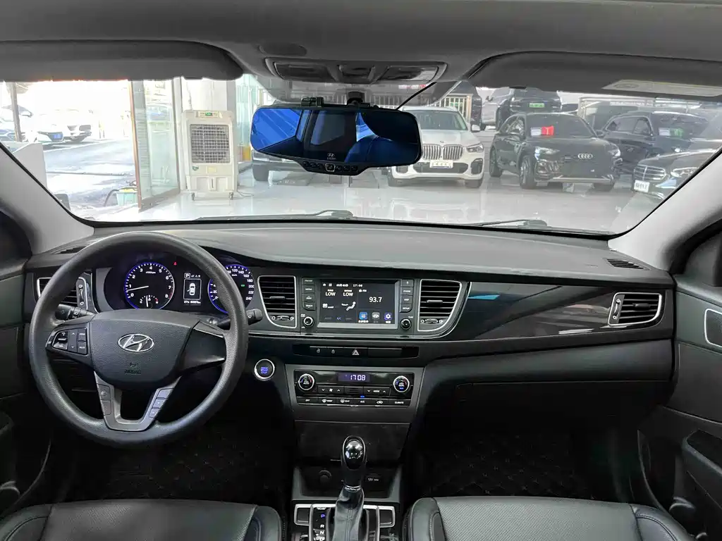 Hyundai Mistra — миниатюра 5