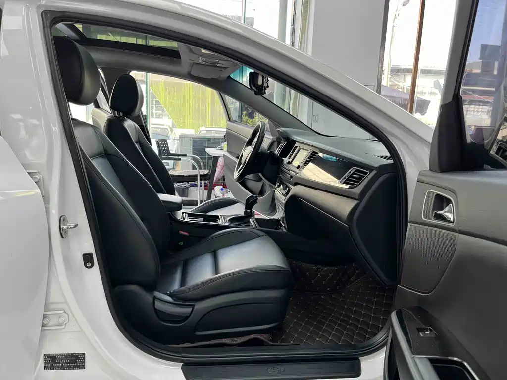 Hyundai Mistra — миниатюра 10