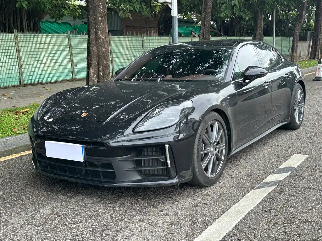 Porsche Panamera 2024