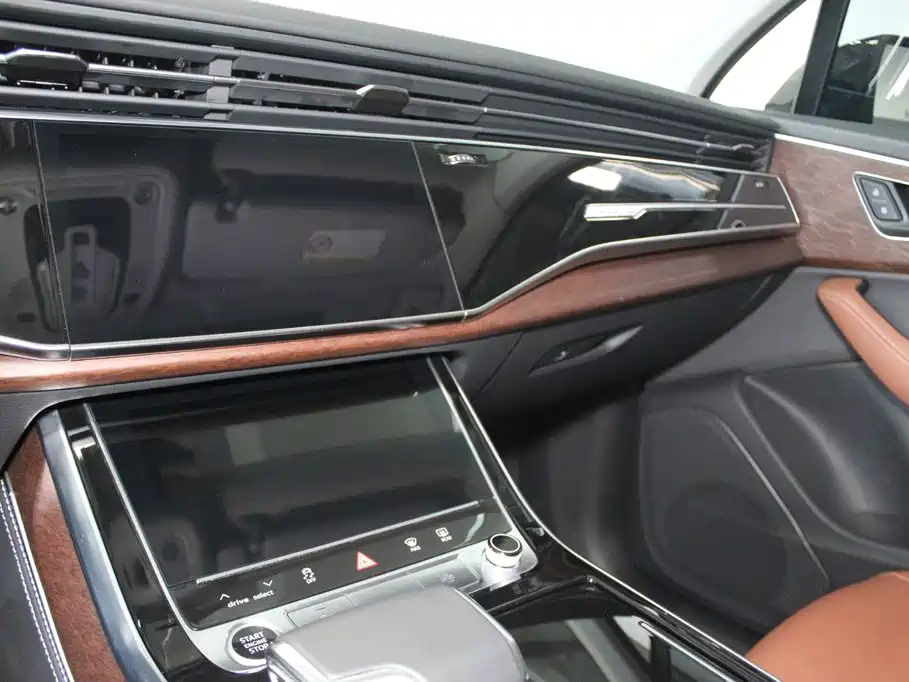 Audi Q7 — миниатюра 15