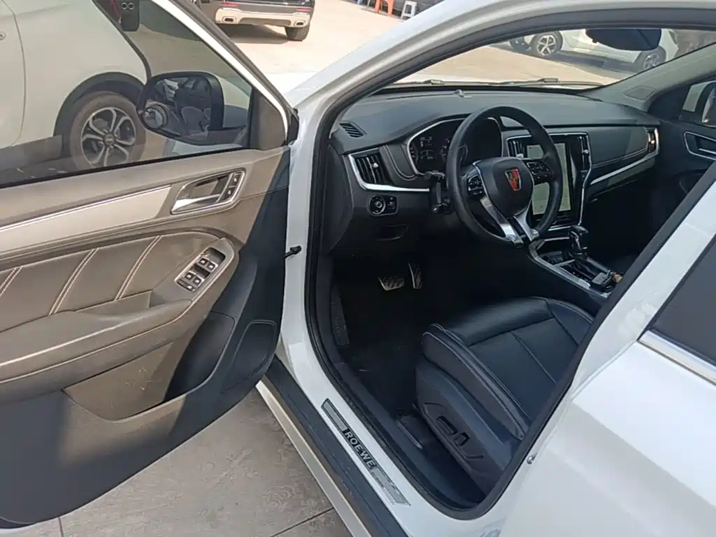 Roewe RX5 — миниатюра 16