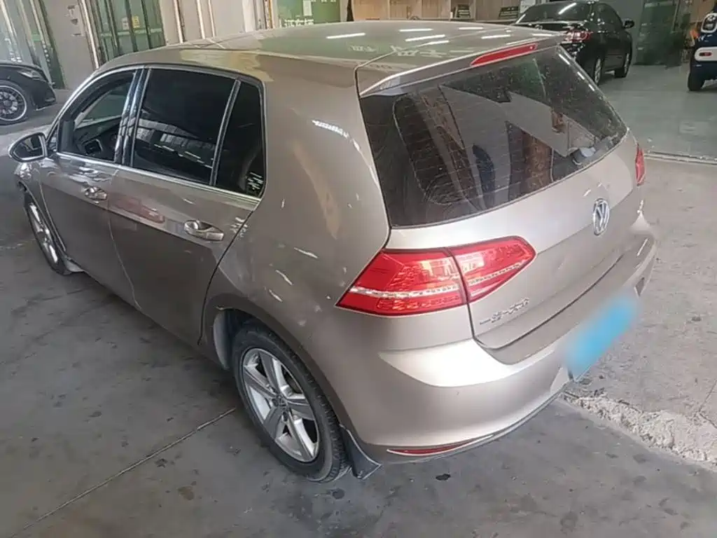 Volkswagen Golf — миниатюра 5