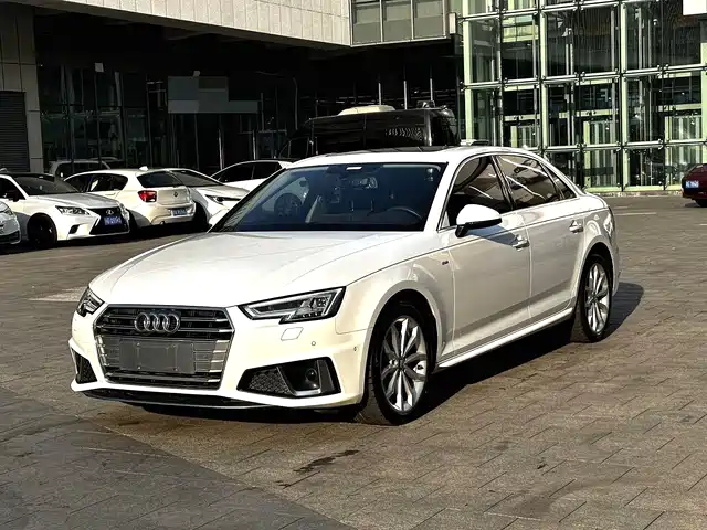 AUDI A4L 2020