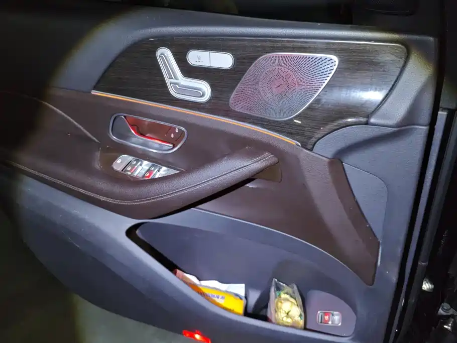 Mercedes-Benz GLE (Import) — миниатюра 7