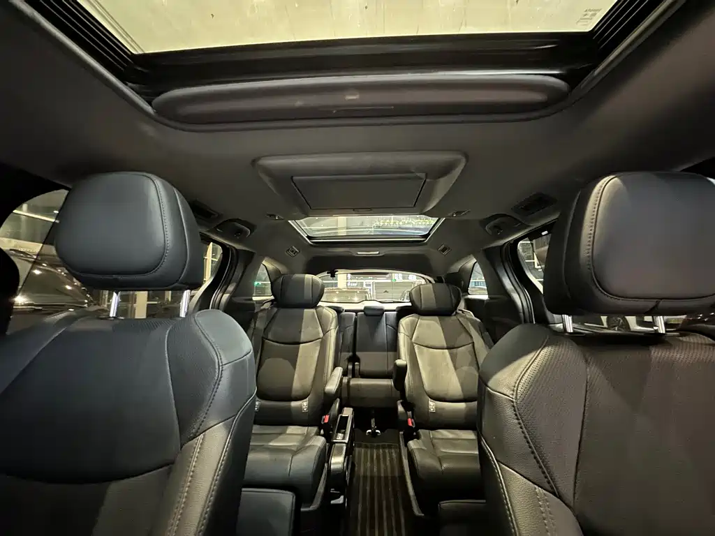 Toyota Granvia — миниатюра 20