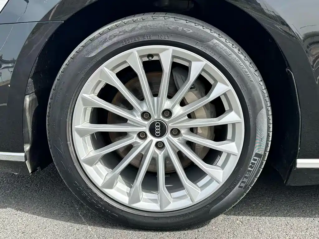 Audi A8 2021 A8L 50 TFSI quattro Comfort