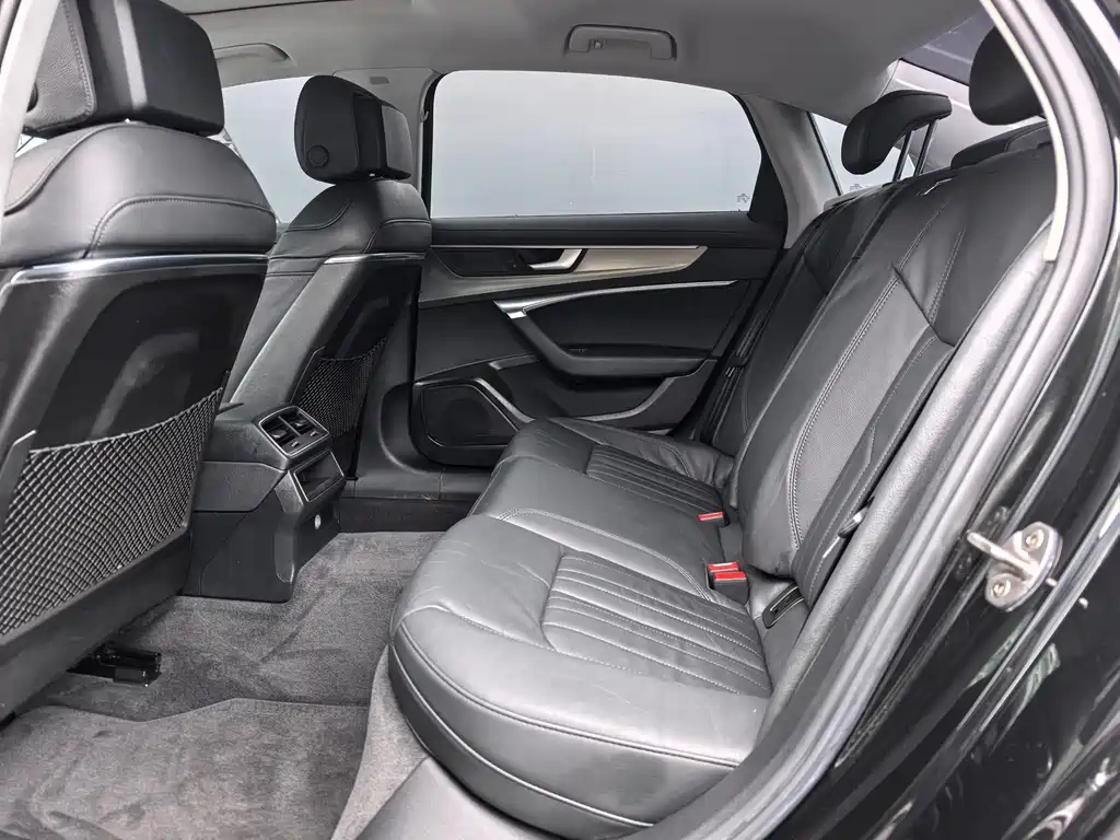 Audi A6L 2021 40 TFSI Luxury