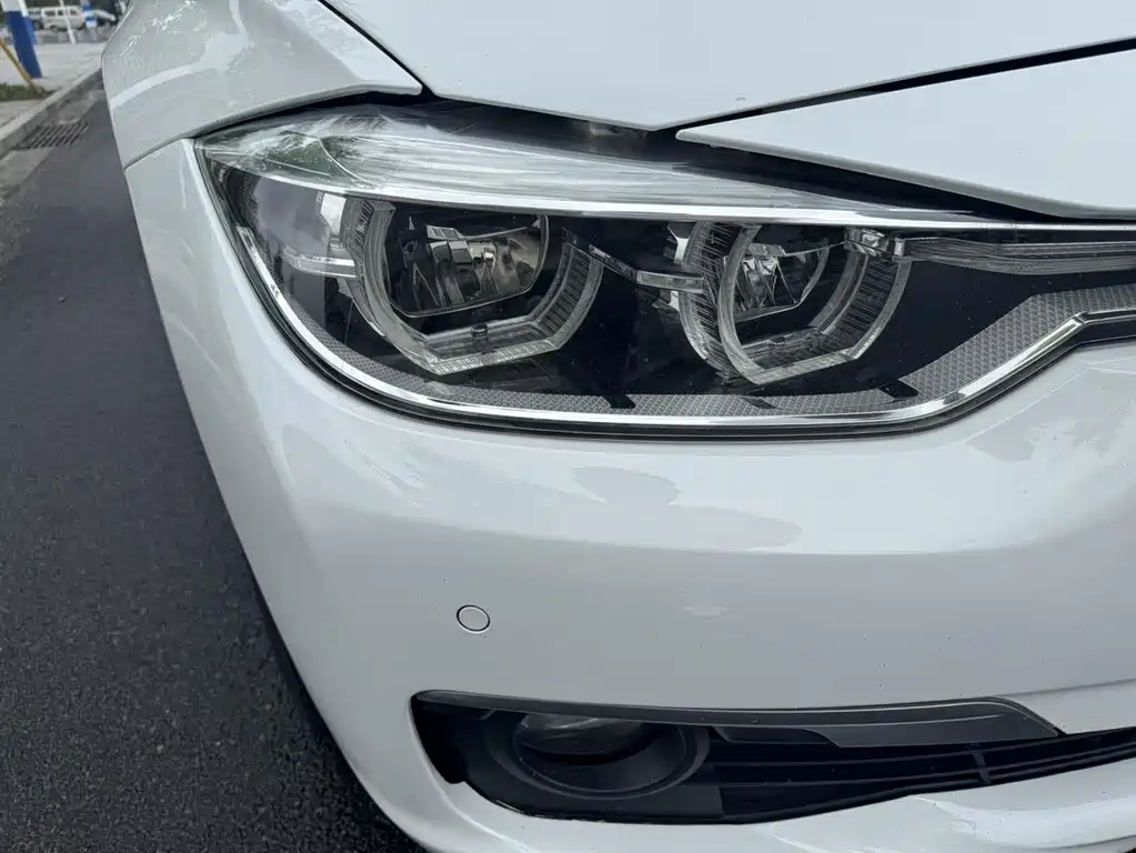 BMW 3 Series — миниатюра 14
