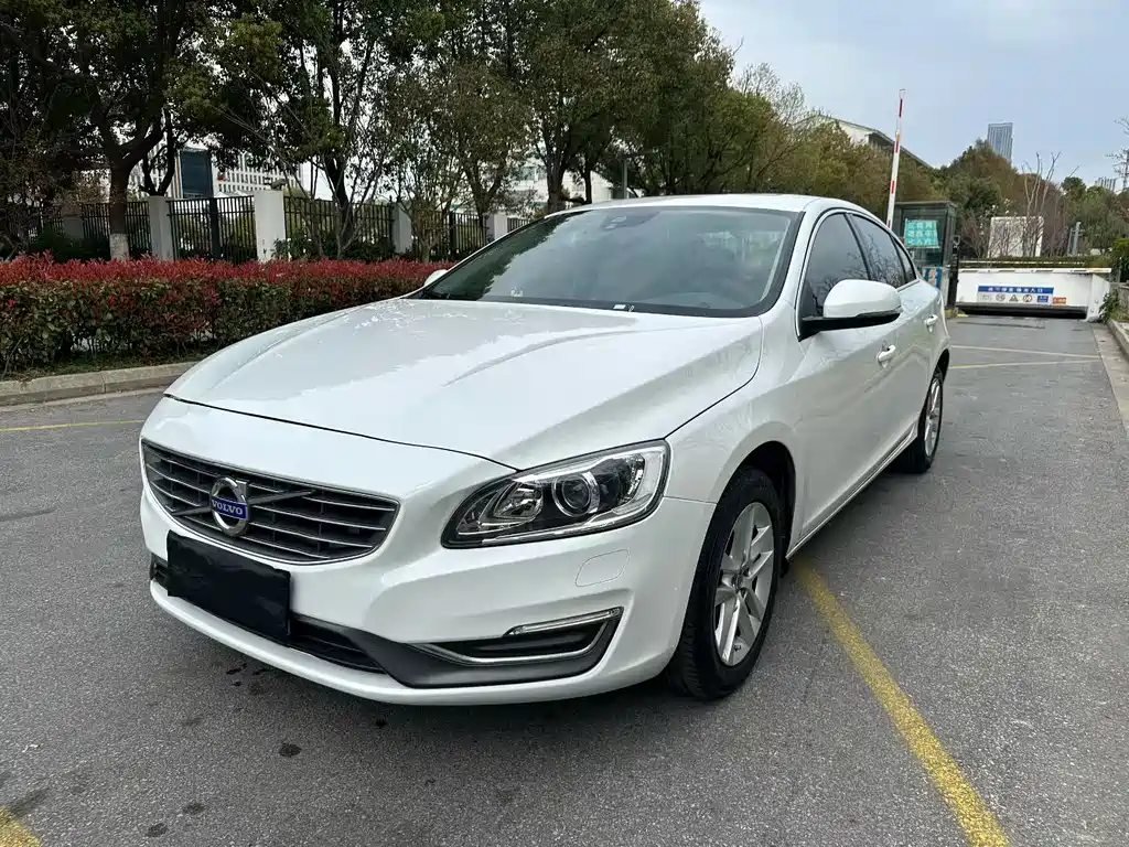Volvo S60