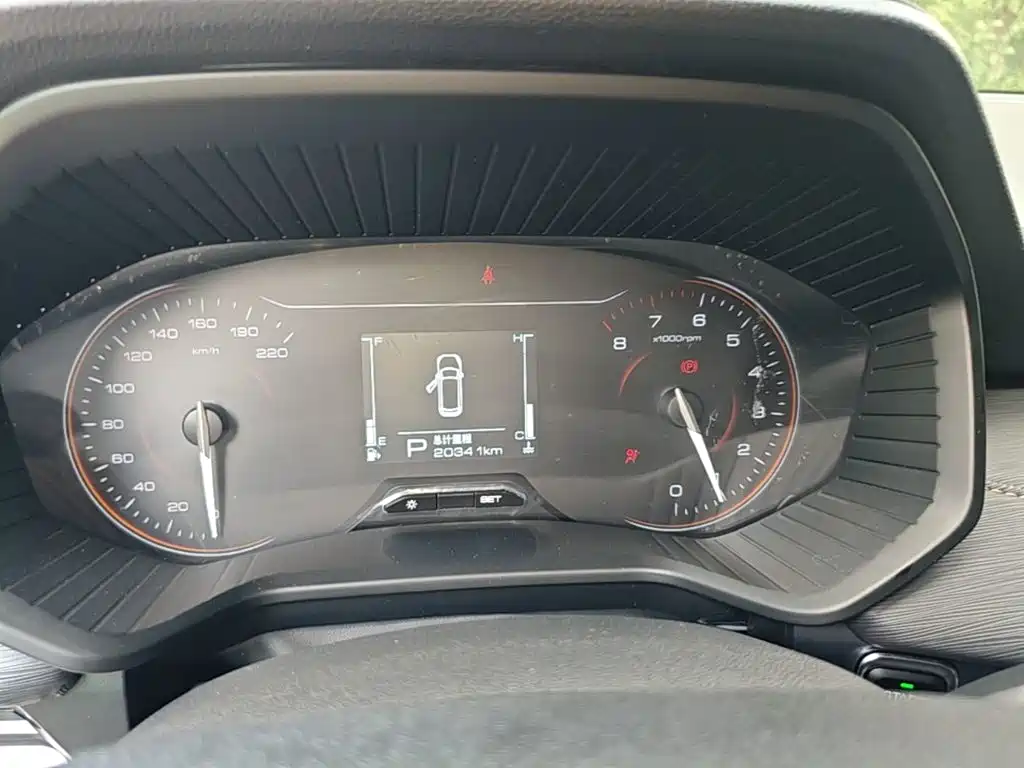Wuling Jiachen — миниатюра 12