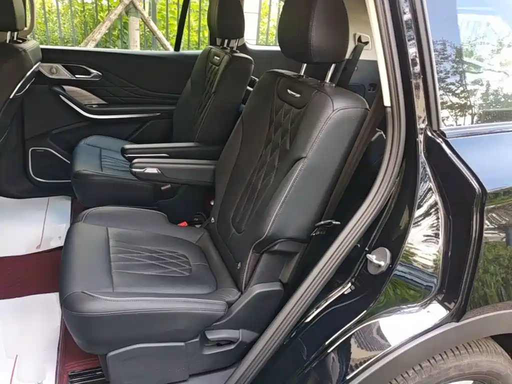 Hongqi Hongqi HS7 PHEV — миниатюра 17