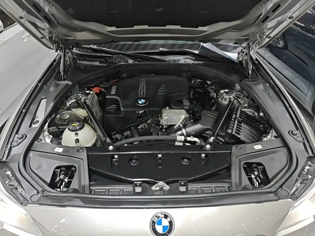 BMW 5 Series — миниатюра 20