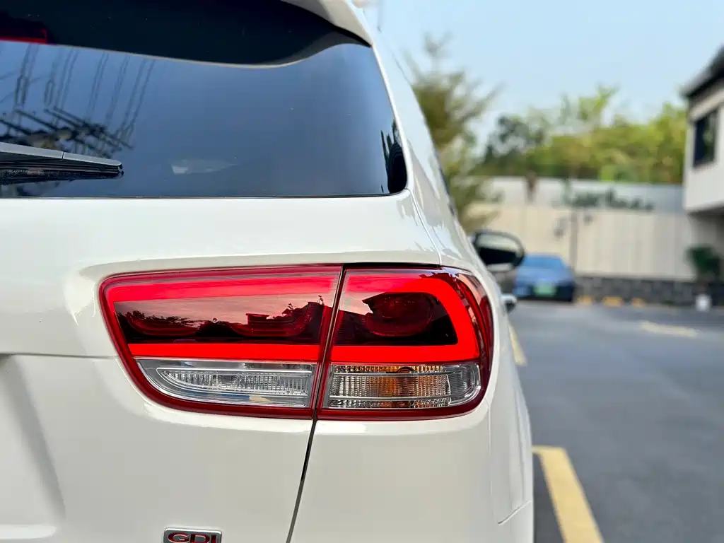 Kia Sorento — миниатюра 8