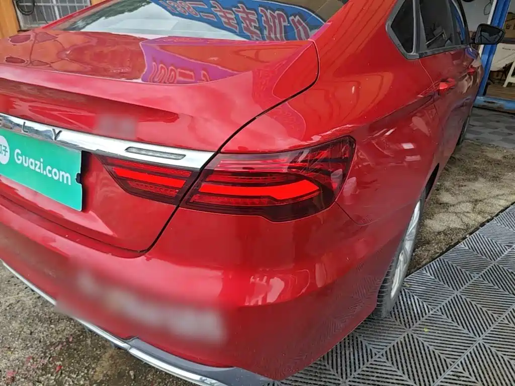 Geely Emgrand — миниатюра 8