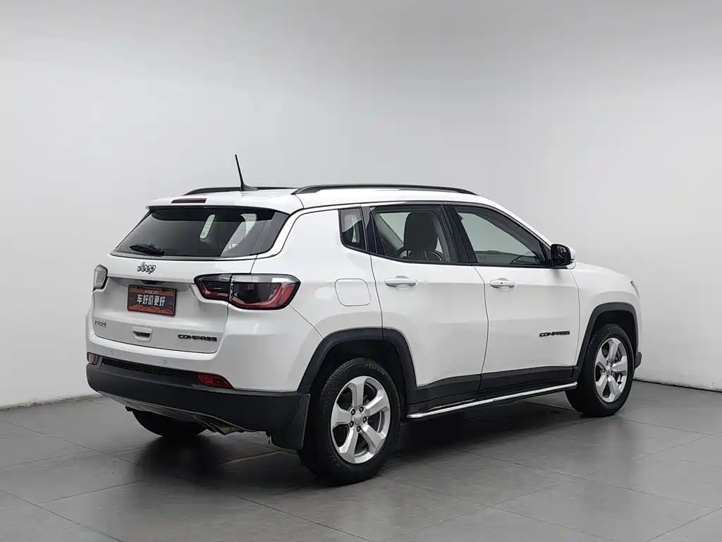 Jeep Compass — миниатюра 2