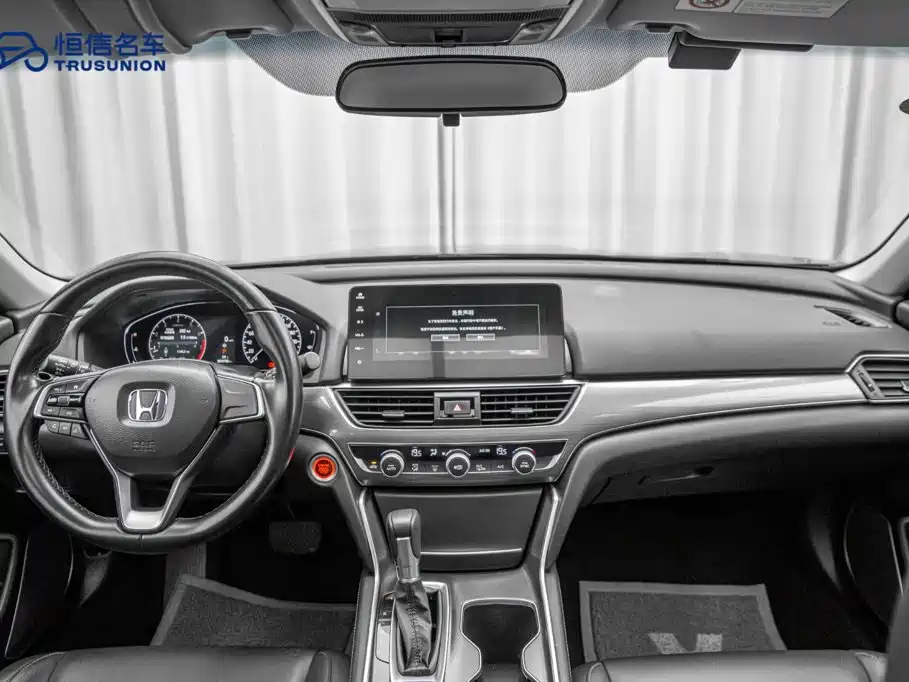 Honda Accord — миниатюра 13