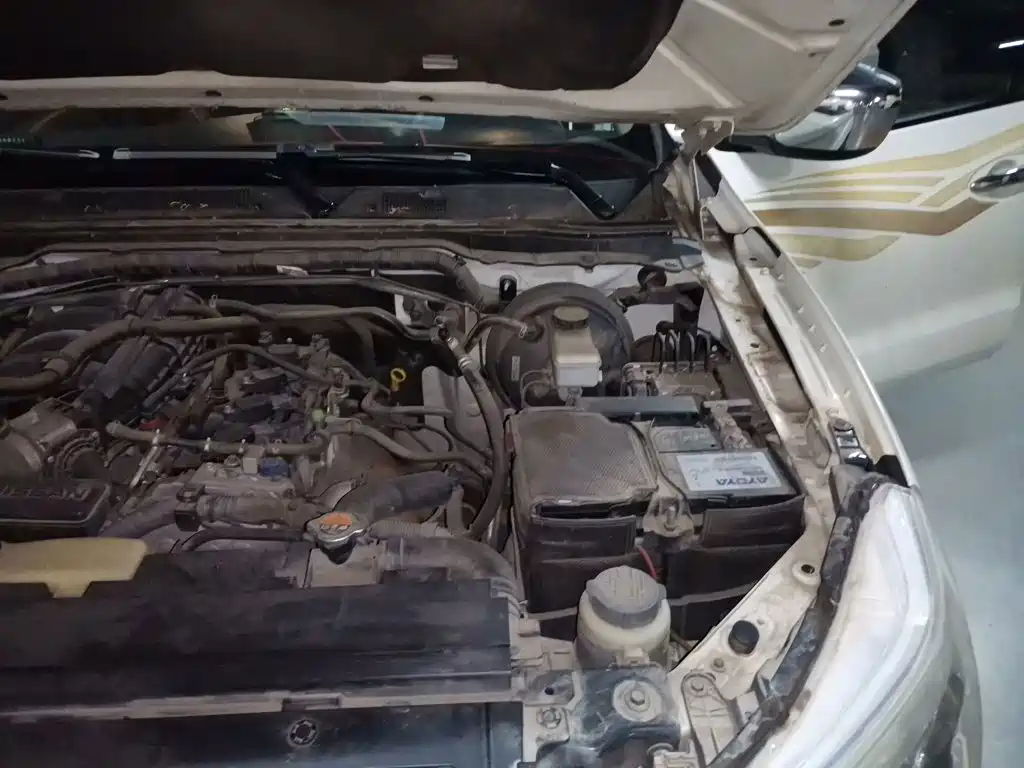 Nissan Terra — миниатюра 20