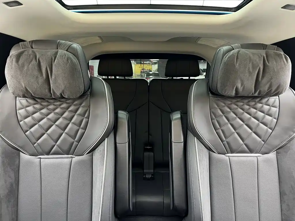 Hongqi Hongqi E-HS9 — миниатюра 23
