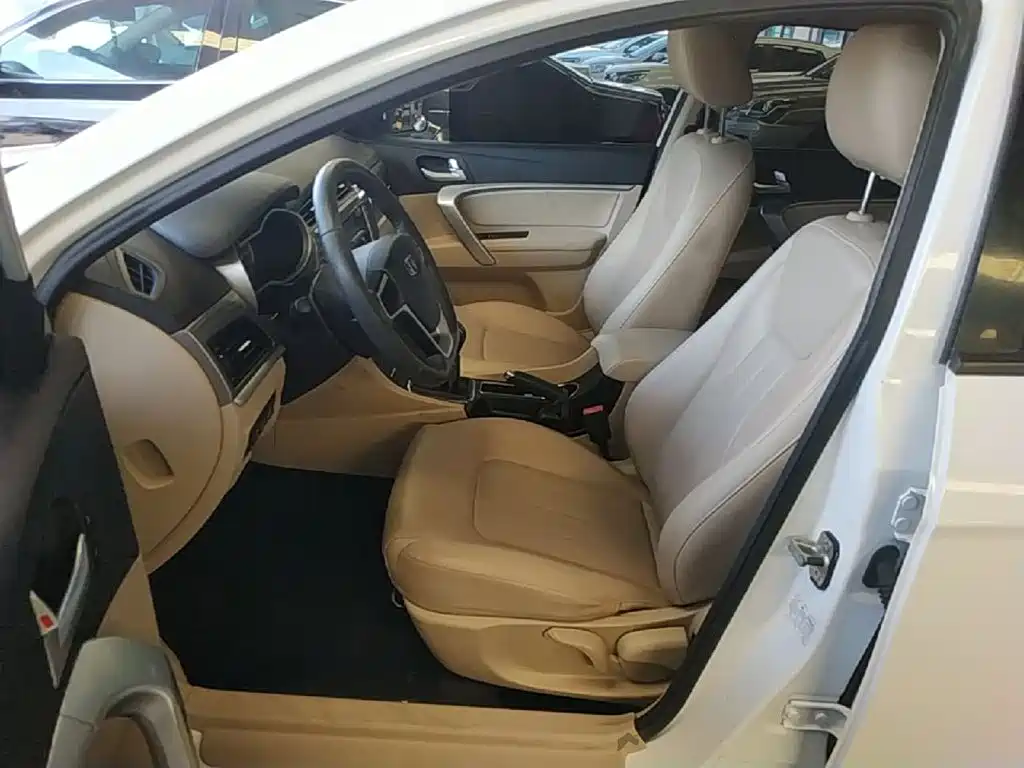 Geely Emgrand — миниатюра 15