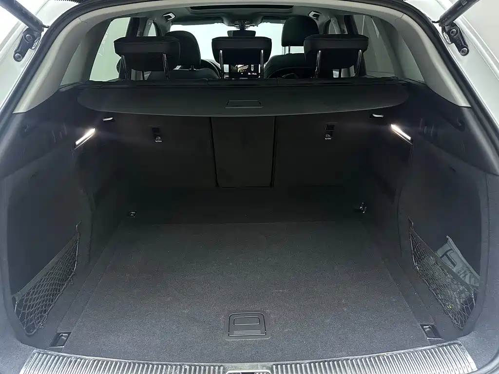 Audi Q5L 2022 40T Luxury