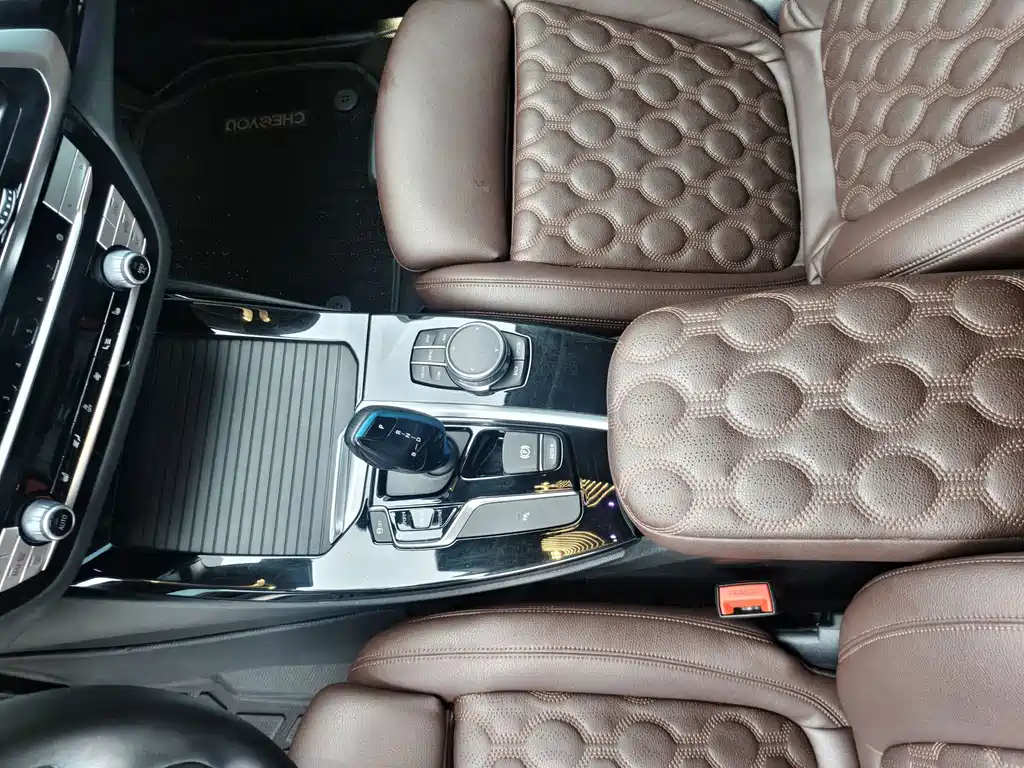 BMW iX3 — миниатюра 9