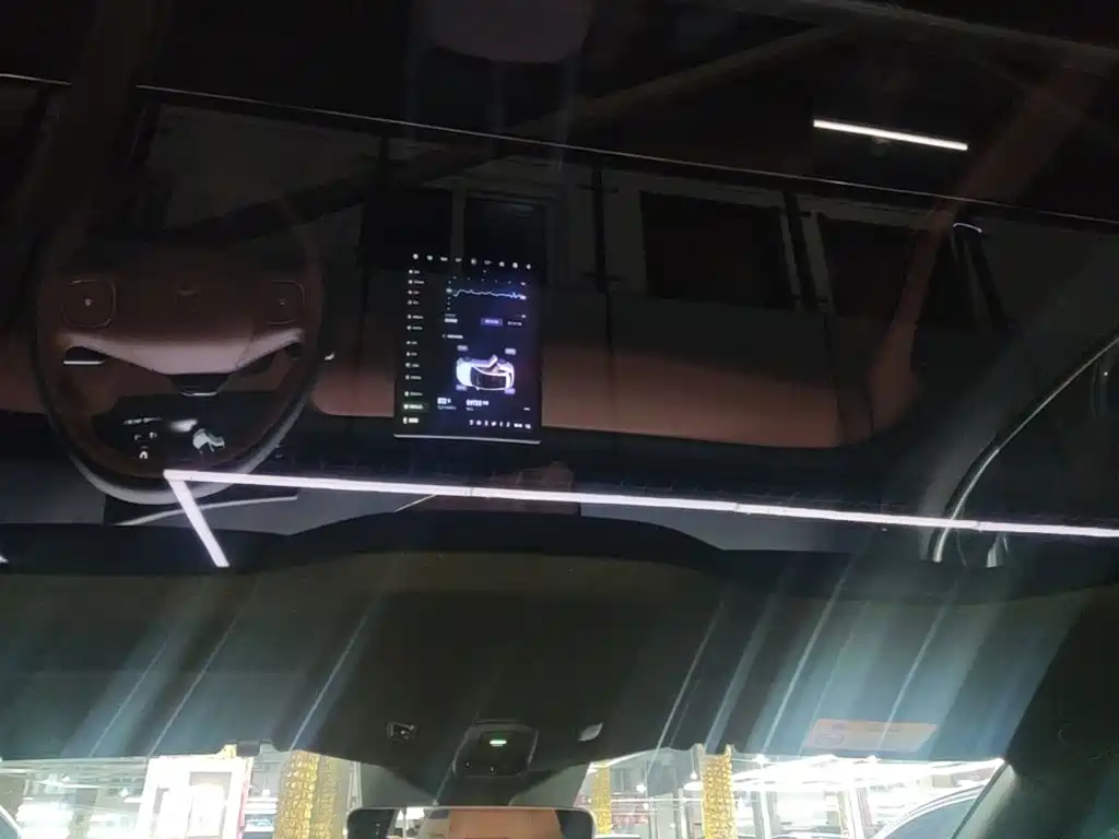 NIO ET5T — миниатюра 18
