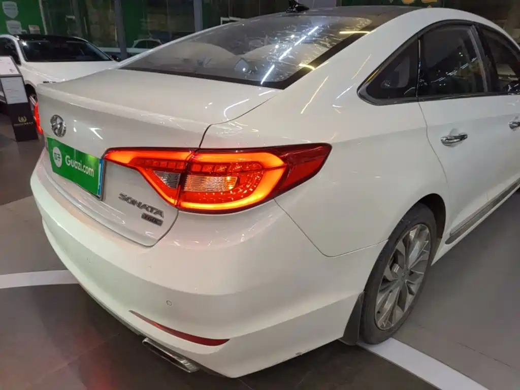 Hyundai Sonata — миниатюра 8