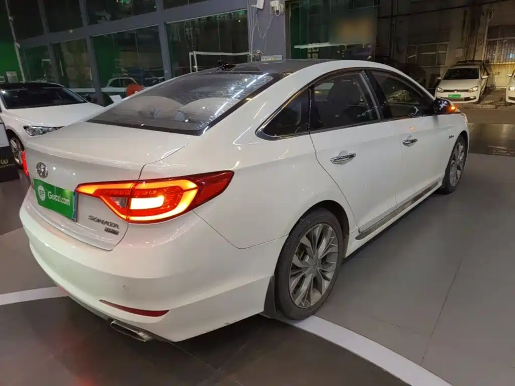 Hyundai Sonata — миниатюра 7