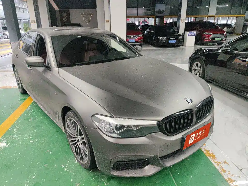 BMW 5 Series — миниатюра 2