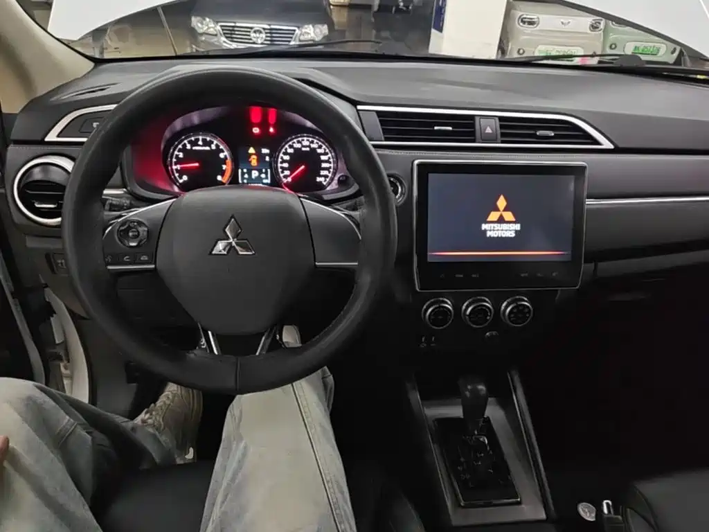 Mitsubishi ASX — миниатюра 10