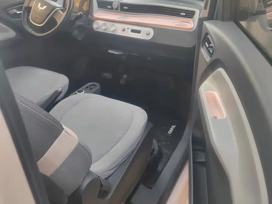 Wuling MINIEV — миниатюра 8