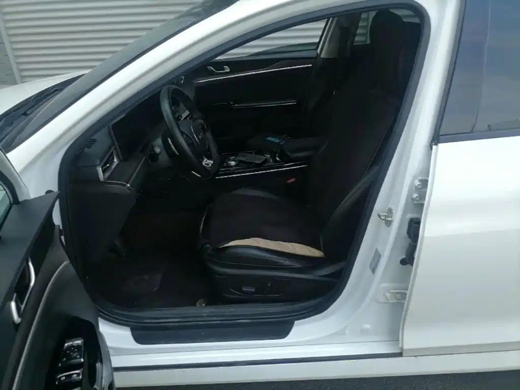 Kia K5 — миниатюра 8
