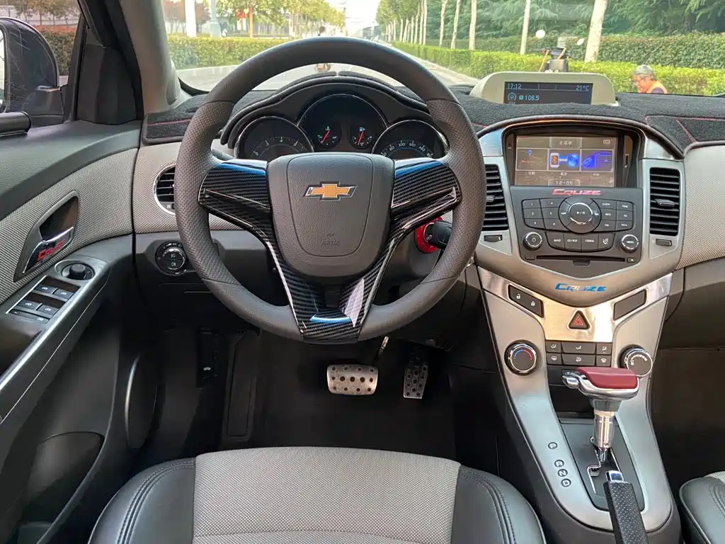 Chevrolet Cruze — миниатюра 8